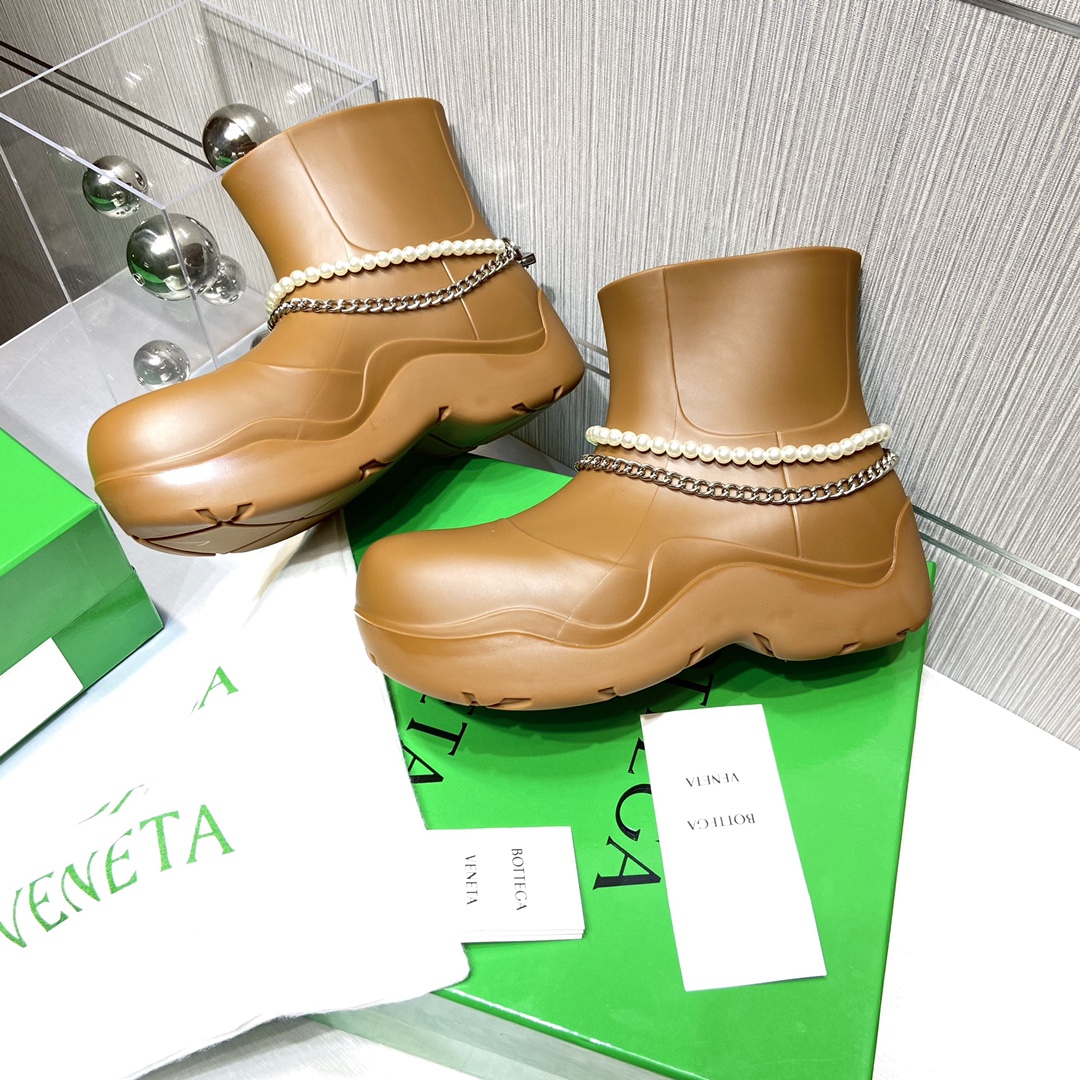 Bottega Veneta Boots 22 - vstockx