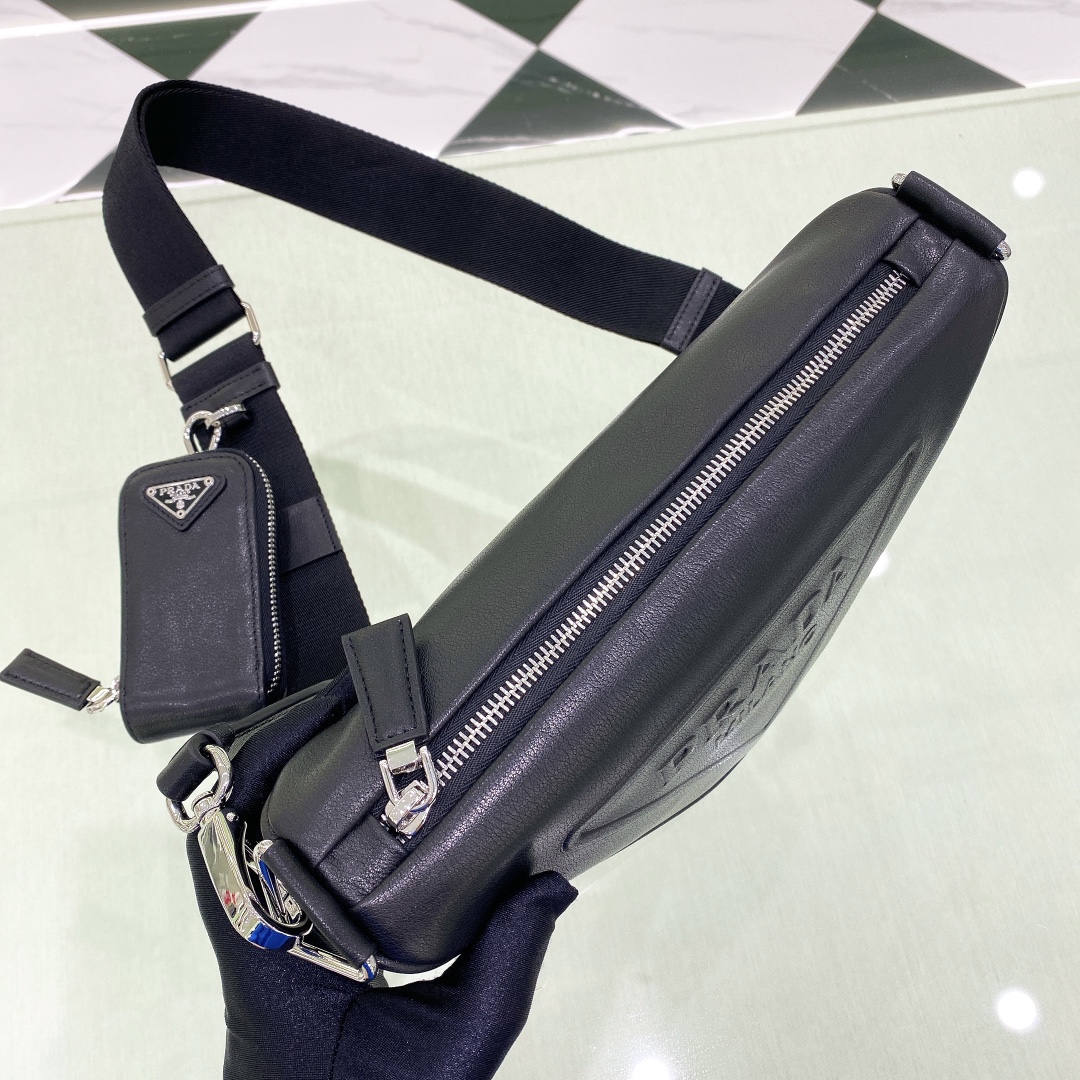 handbags prada 1BH190 26*14*12 - vstockx