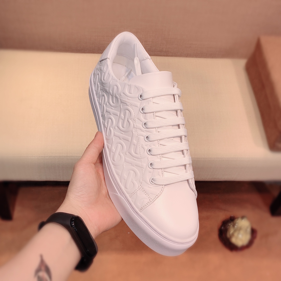 Burberry Perforated Check Sneaker 27 - vstockx