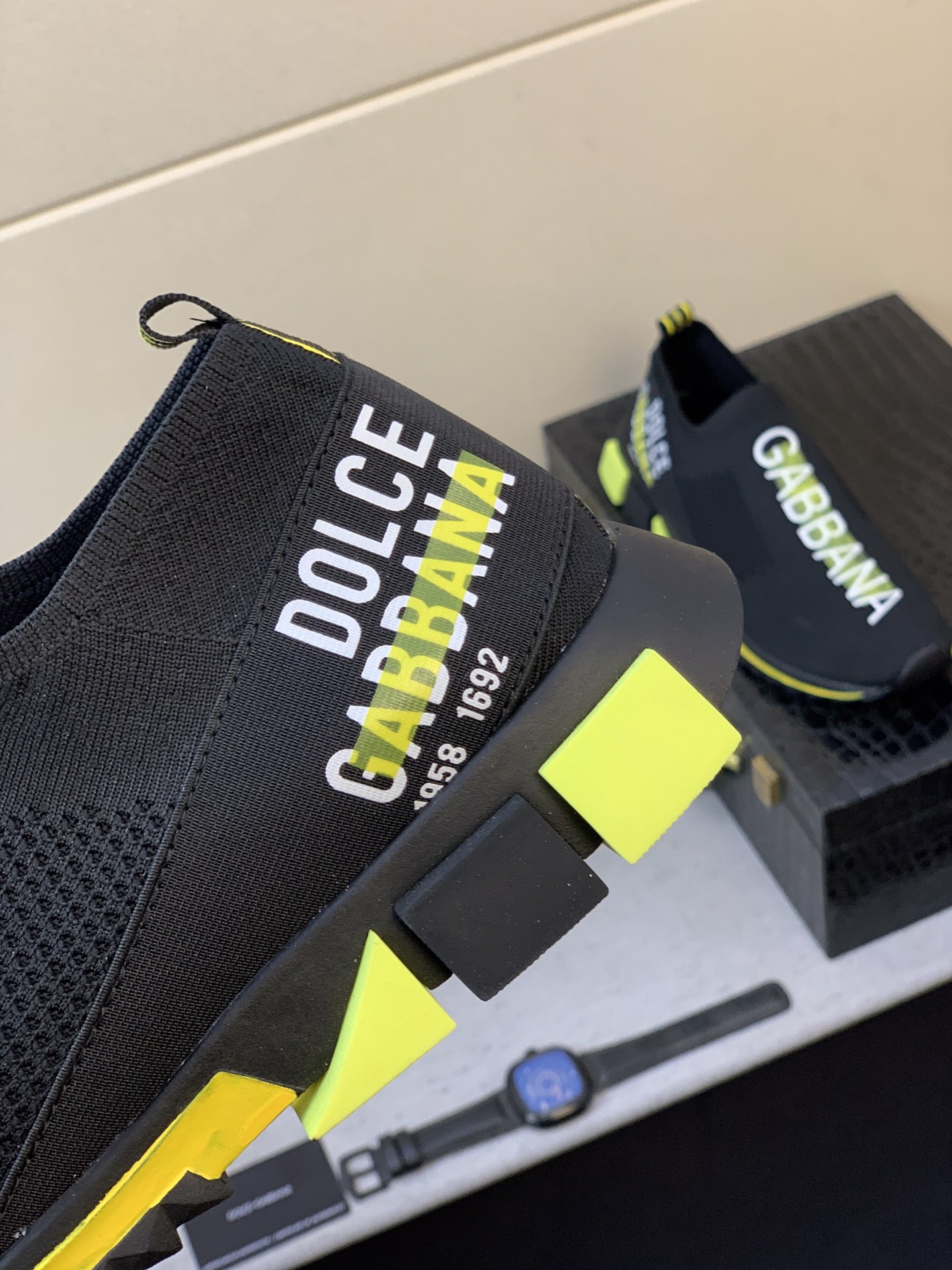 Dolce & Gabbana Sorrento 27 - vstockx