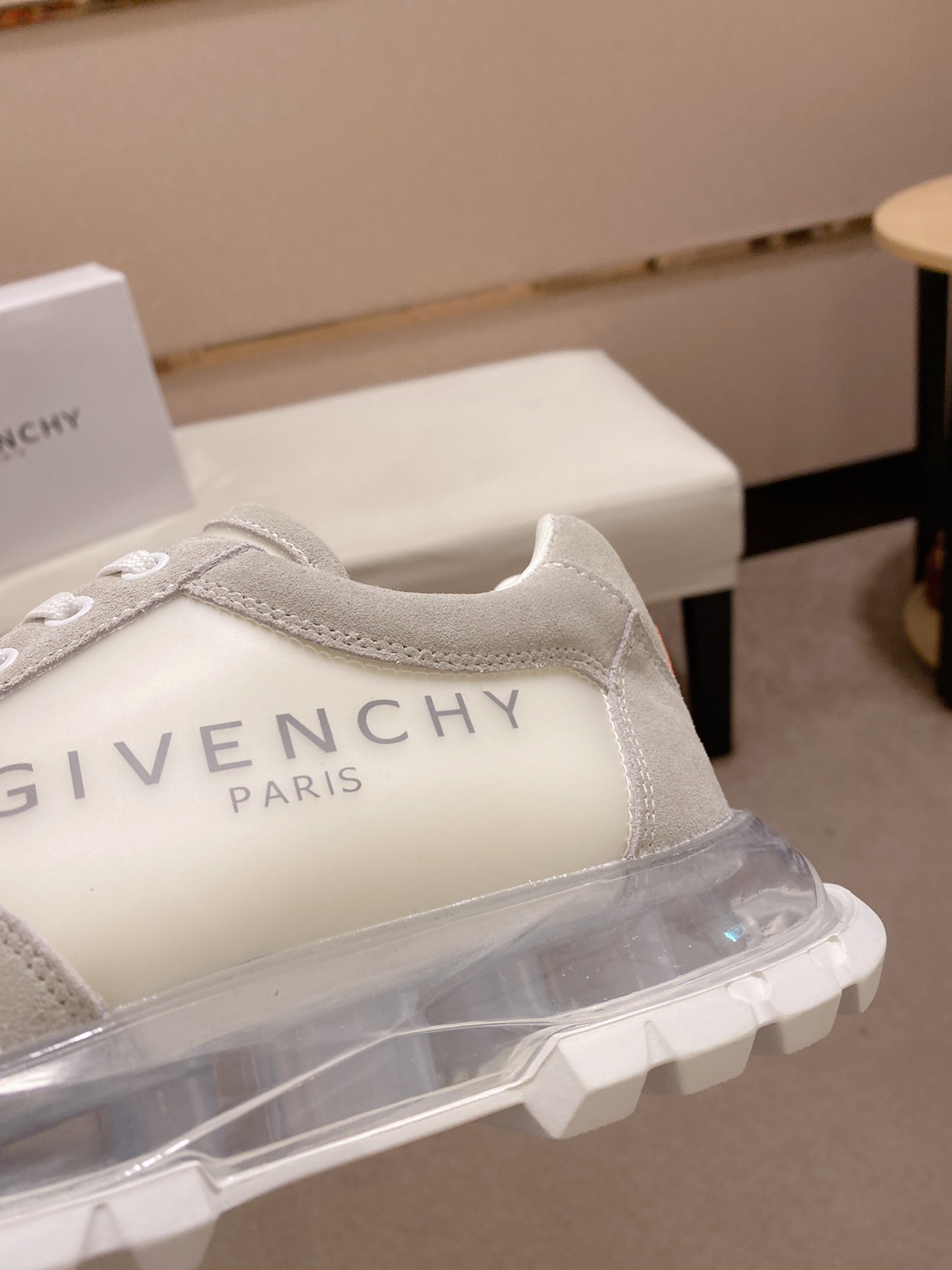 Givenchy Spectre Zip Sneakers 12 - vstockx