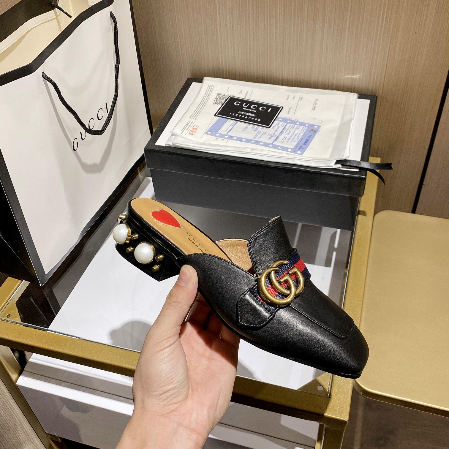 Gucci Leather mid-heel loafer Women 12 - vstockx