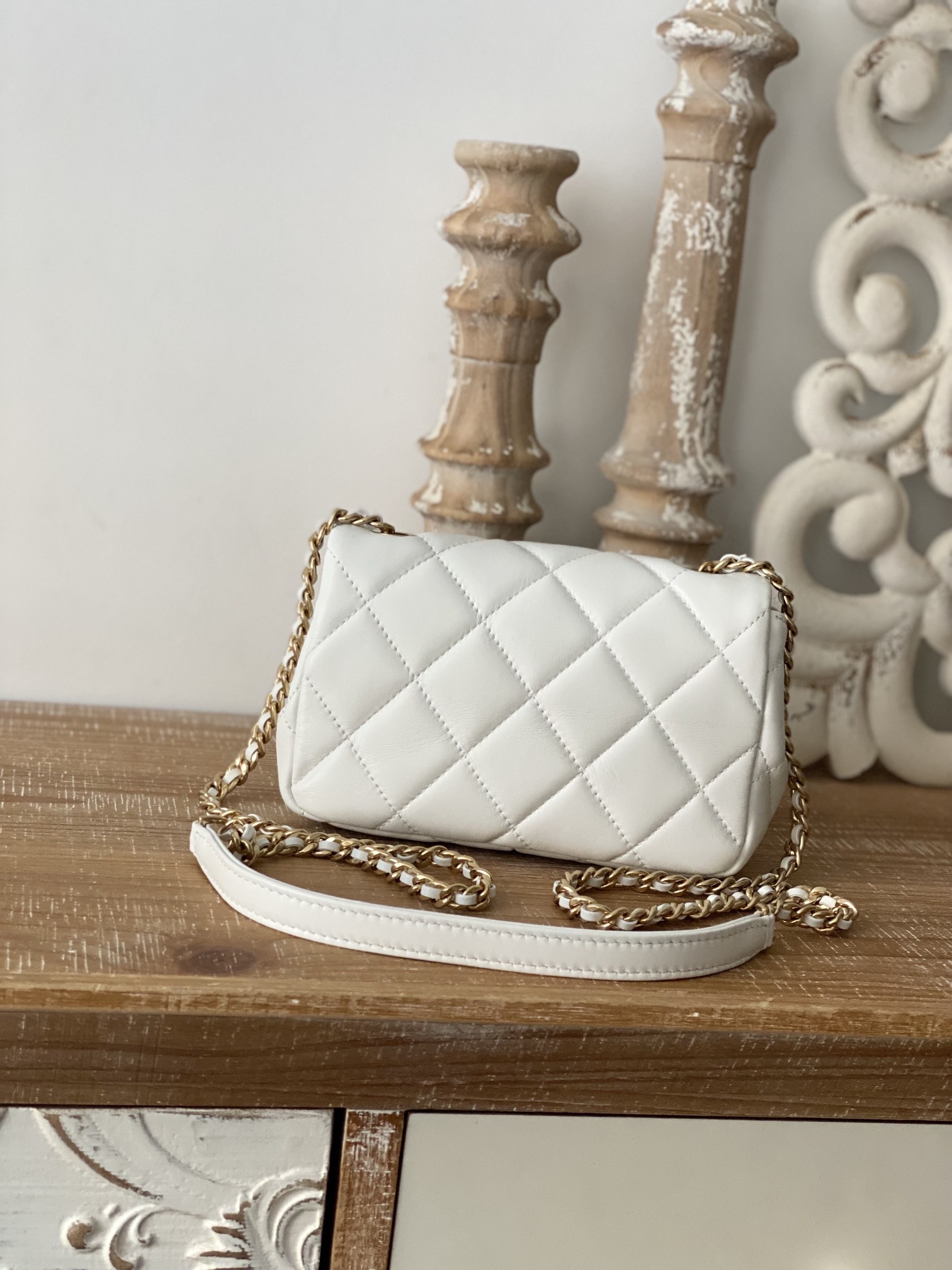 Handbag Chanel 3473 size 13*18*6 cm - vstockx