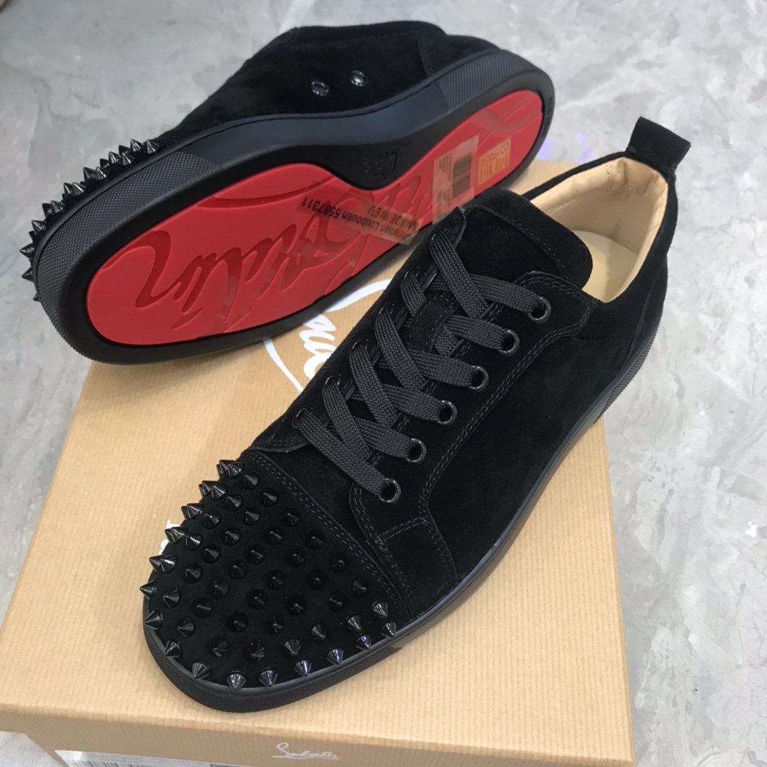 Christian Louboutin Louis Junior Spikes Orlato Flat Sneakers 10 - vstockx