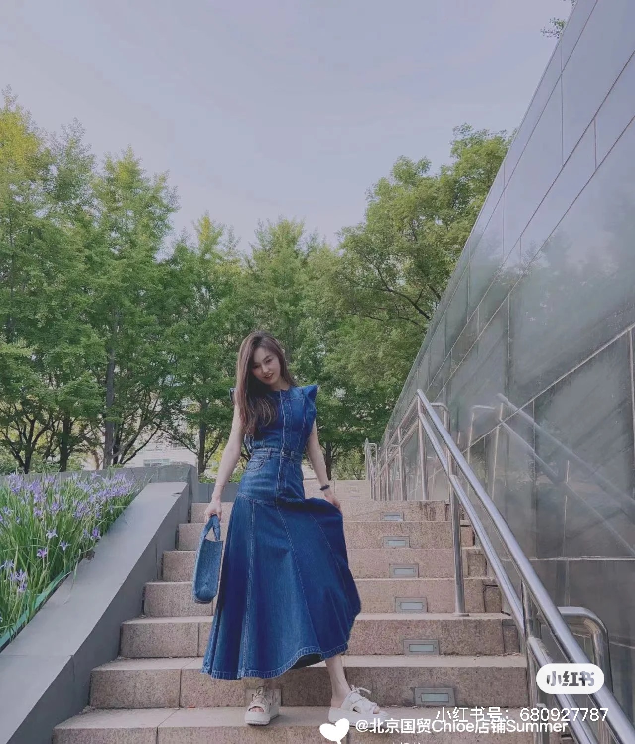 Handbags Chloe Woody Mini - vstockx