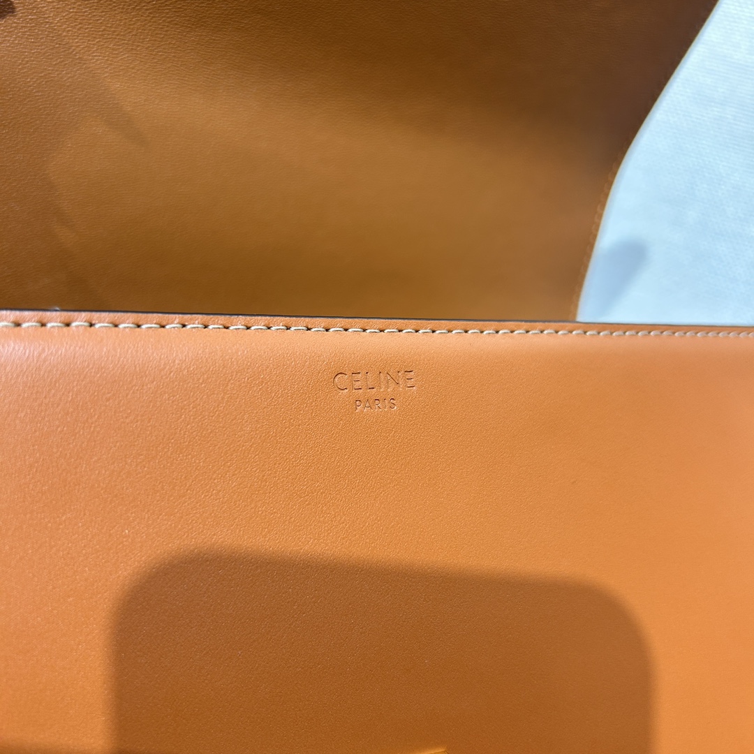 Handbags CELIN 187363 size:22.5-16.5-7.5 cm - vstockx