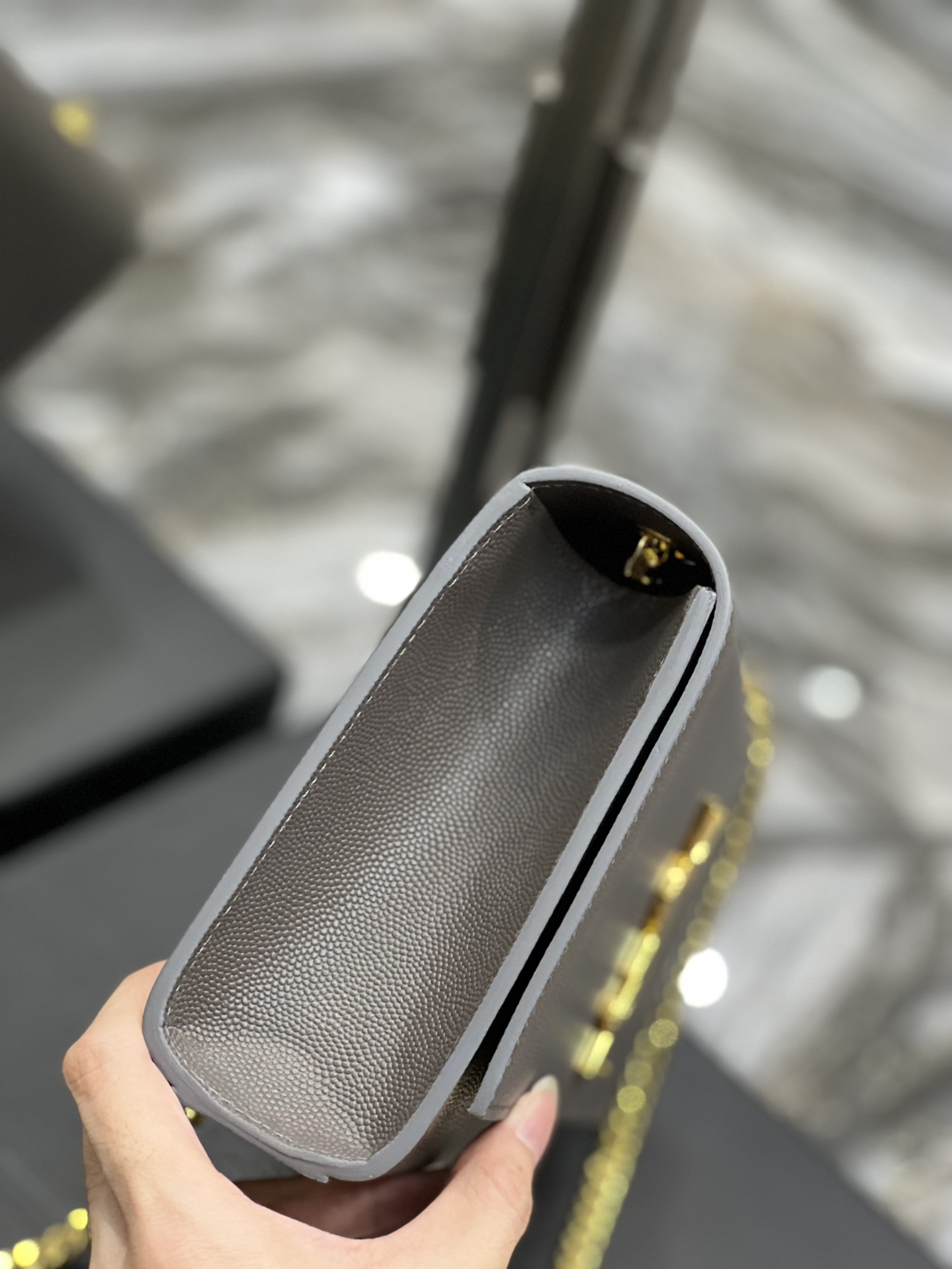 Handbags SAINT LAURENT 364021 size 24x14.5x5 cm - vstockx