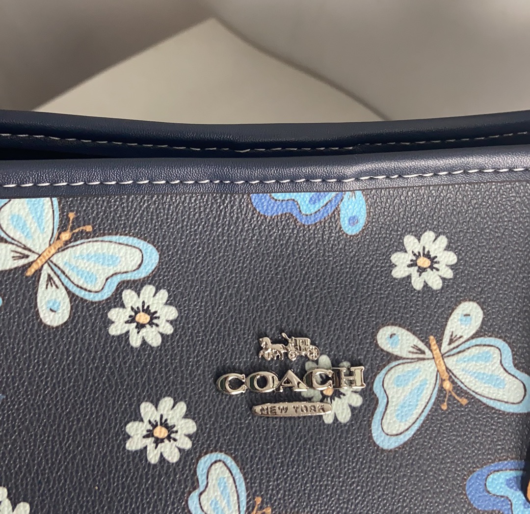 Handbags Coach CH211 size:32*28*14.5 - vstockx