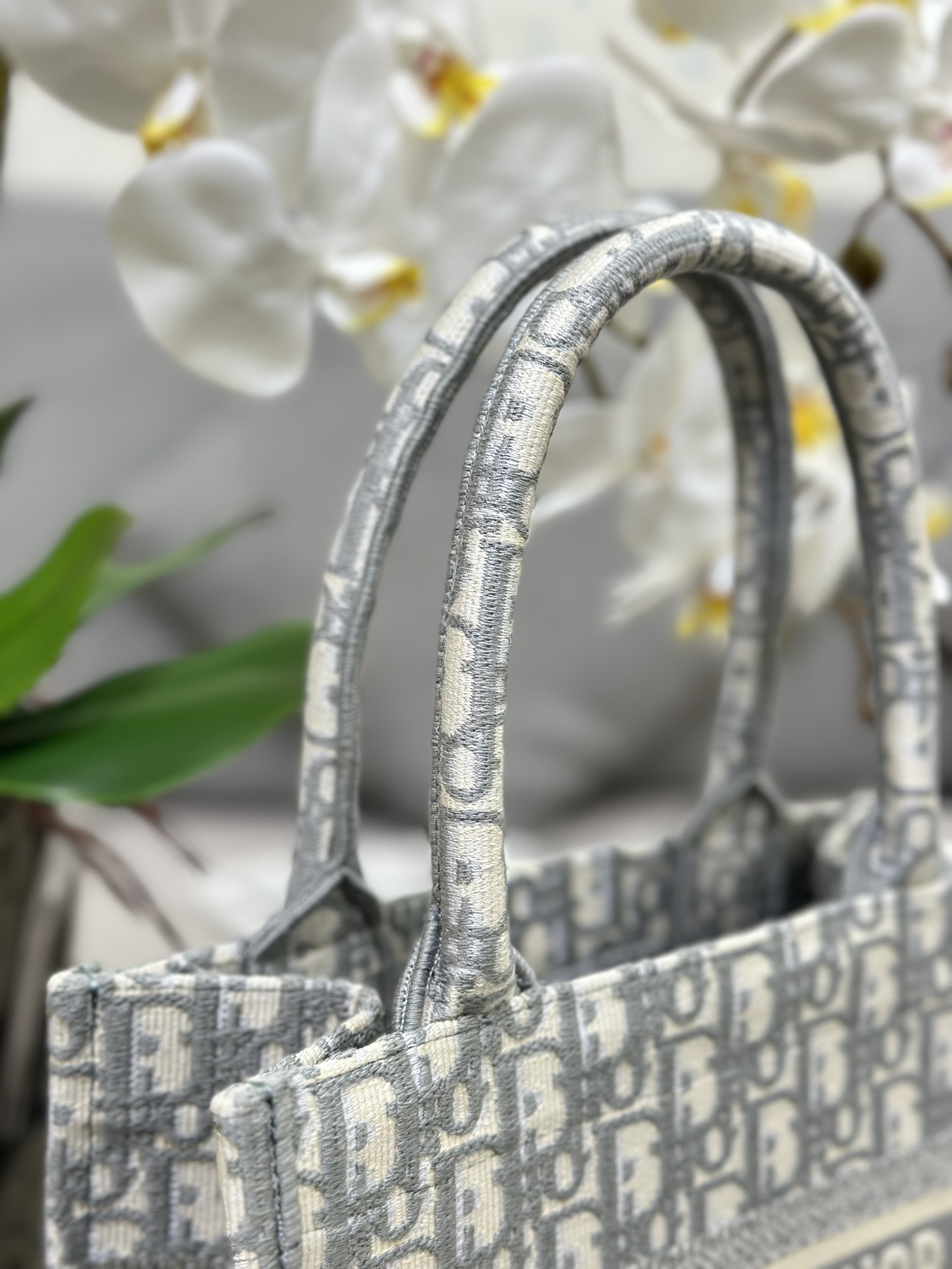 Handbag Dior M1286 size 26.5 x 21 x 14 cm - vstockx