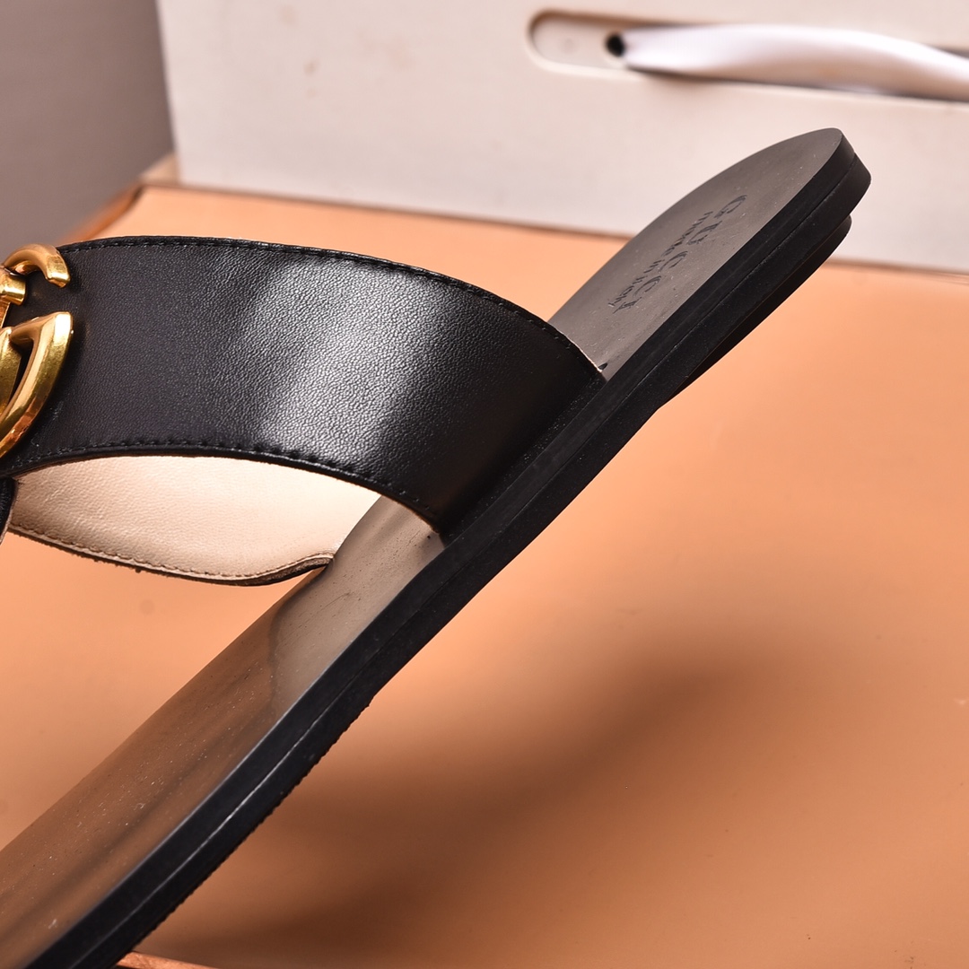Gucci Slippers 7 - vstockx