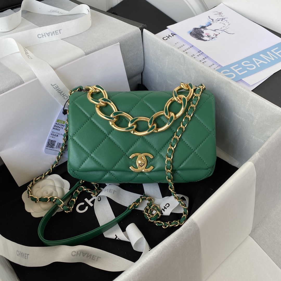 Handbag Chanel AS3366 size 20X9X13.5 Cm - vstockx