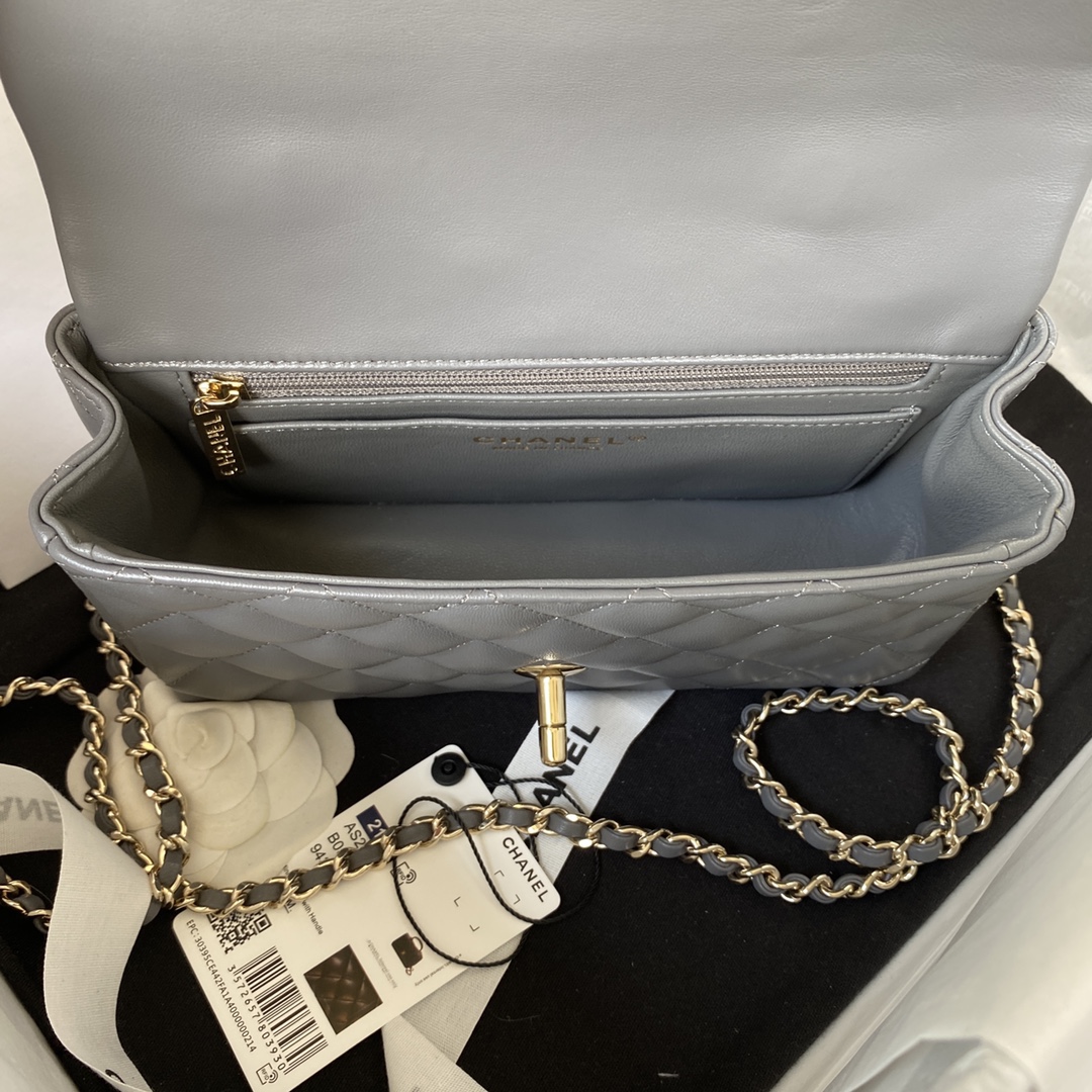 Handbag Chanel AS2431 size 20x12x6 cm - vstockx