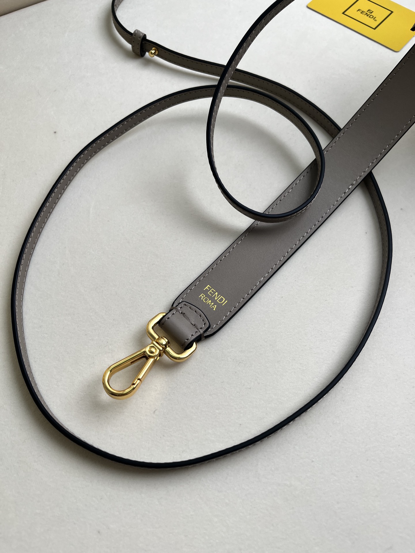 handbags FENDI 226 size:12*18*10cm - vstockx