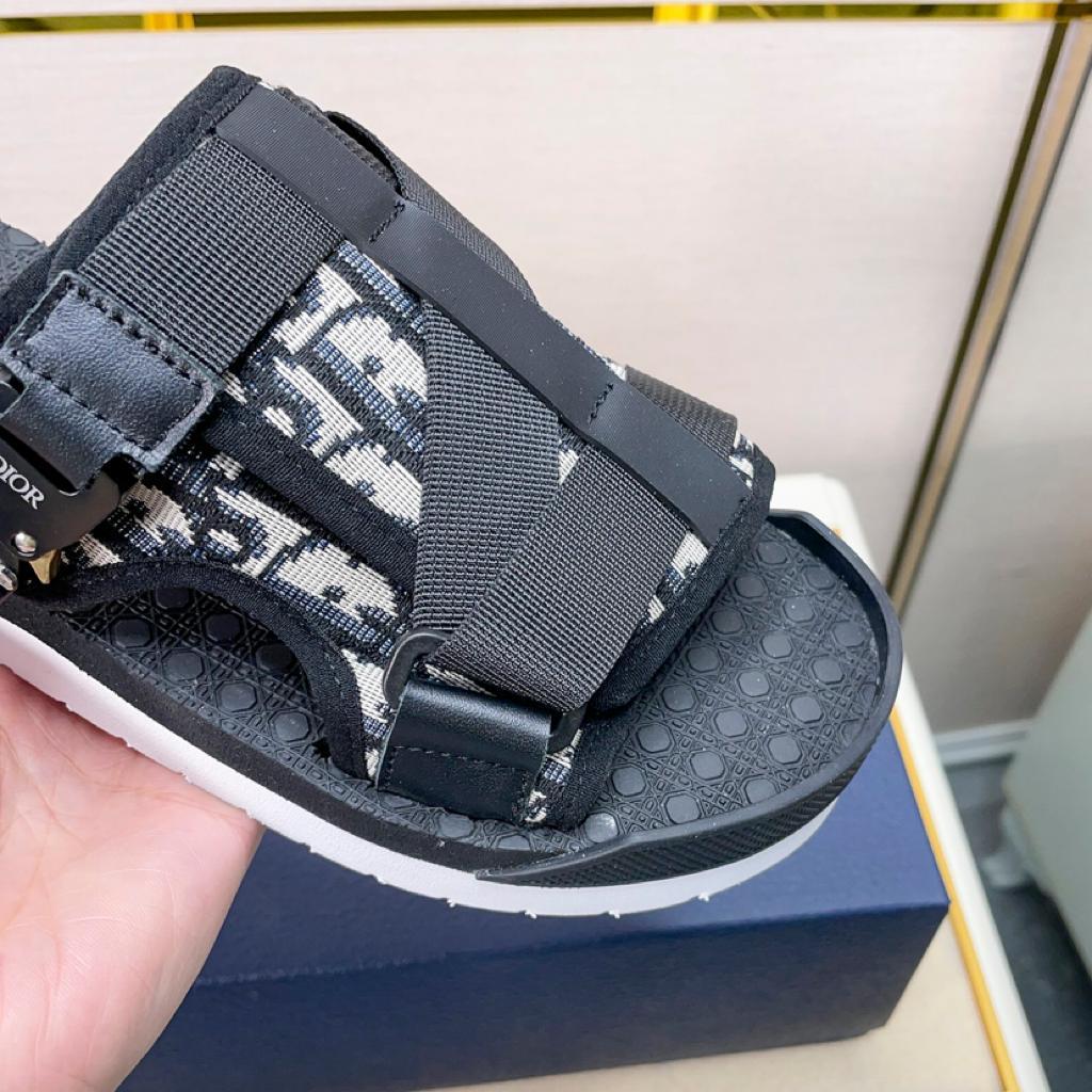 Dior Alpha Sandal Oblique - vstockx
