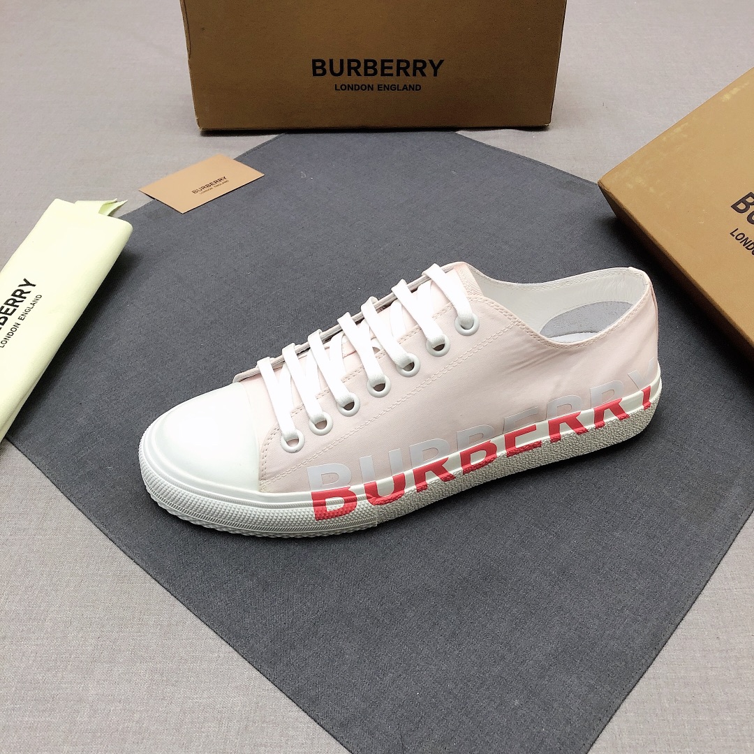 Burberry Perforated Check Sneaker 16 - vstockx