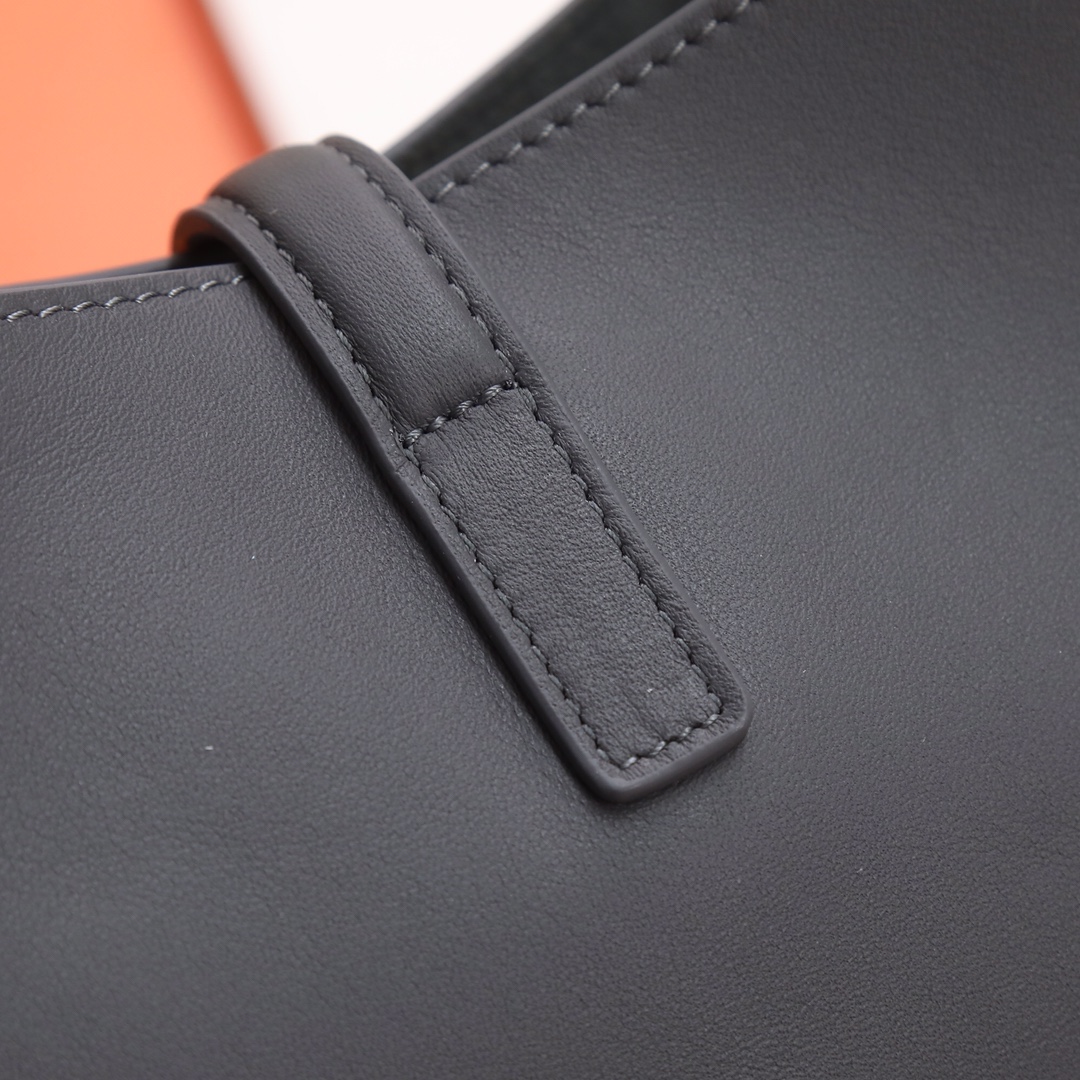 Handbags SAINT LAURENT 657230 size 24  24  10 cm - vstockx