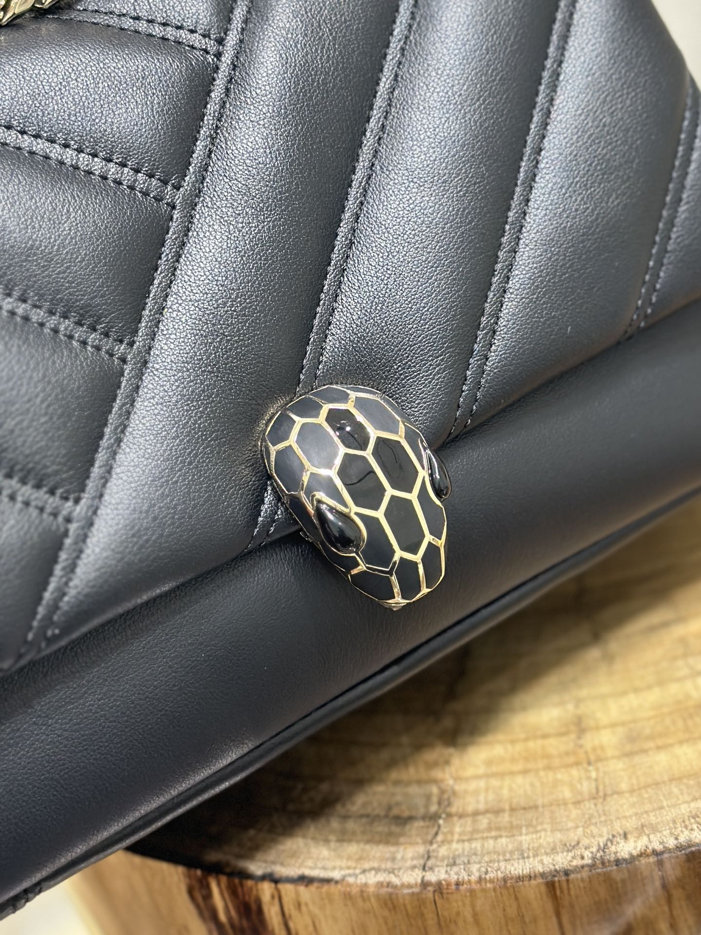 Handbags Bvlgari 287993 size:22.5*15*10 cm - vstockx