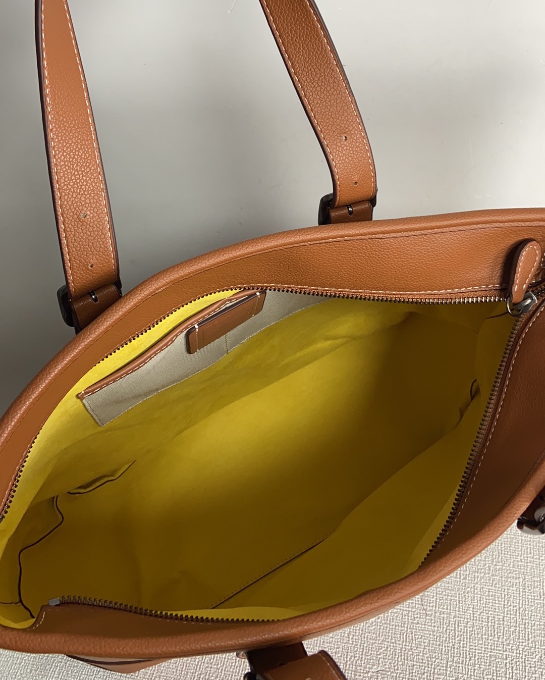 Handbags Coach C9726 size:34*41*11 - vstockx