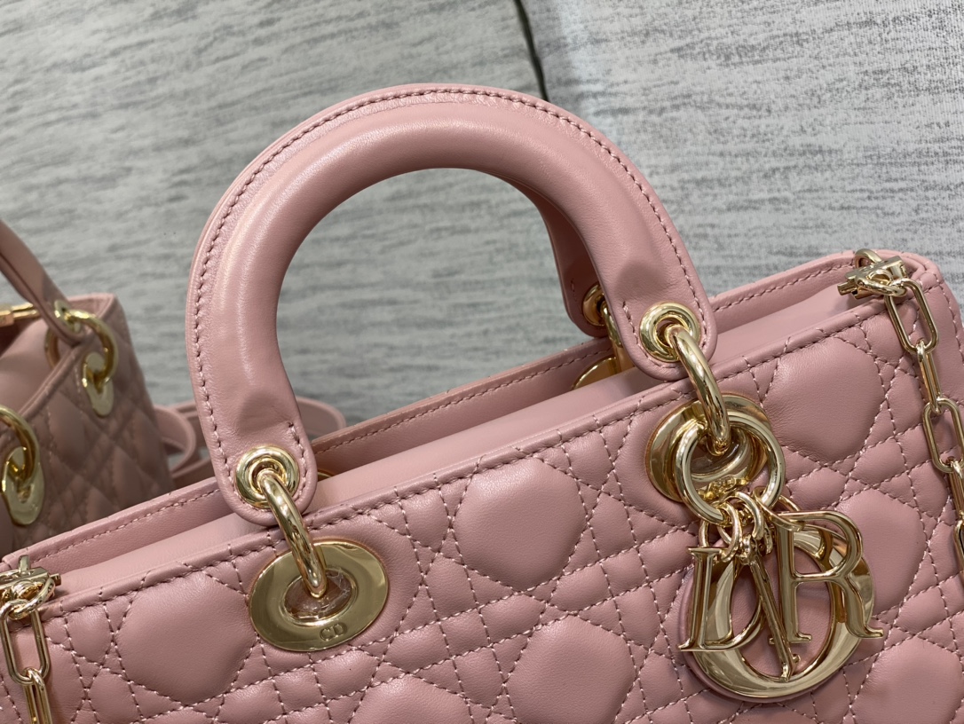 Handbag Dior size 26*6*14 cm - vstockx