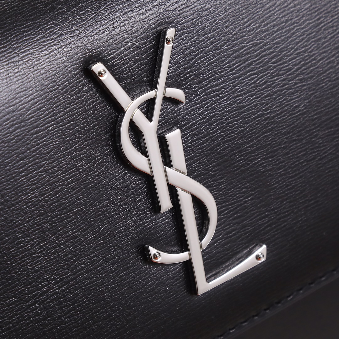 Handbags SAINT LAURENT 442906 size 22x8x16 cm - vstockx