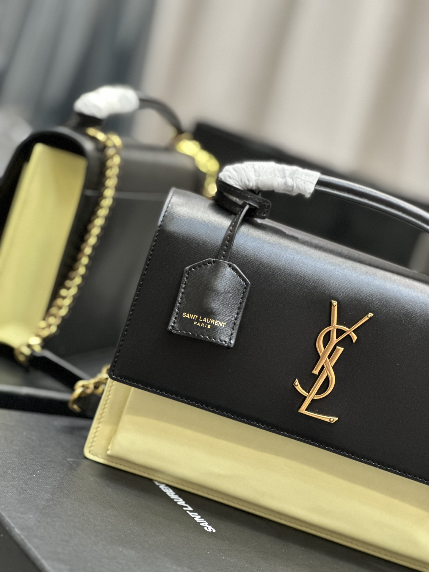 Handbags SAINT LAURENT 634723 size 25x18x5 cm - vstockx