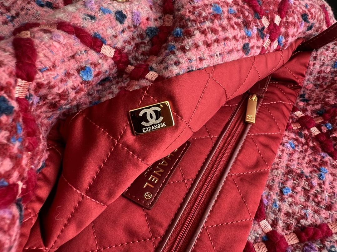 Handbag Chanel 3261 size 39cmx42cmx8 cm - vstockx