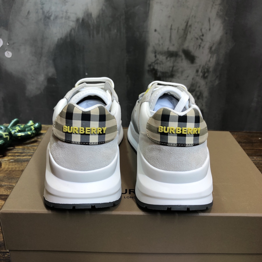 Burberry Vintage Sneaker 19 - vstockx