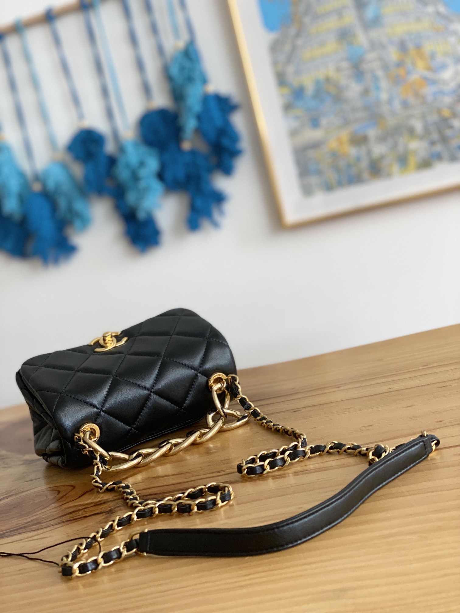 Handbag Chanel 3365 size 17X11.5X8.5 Cm - vstockx