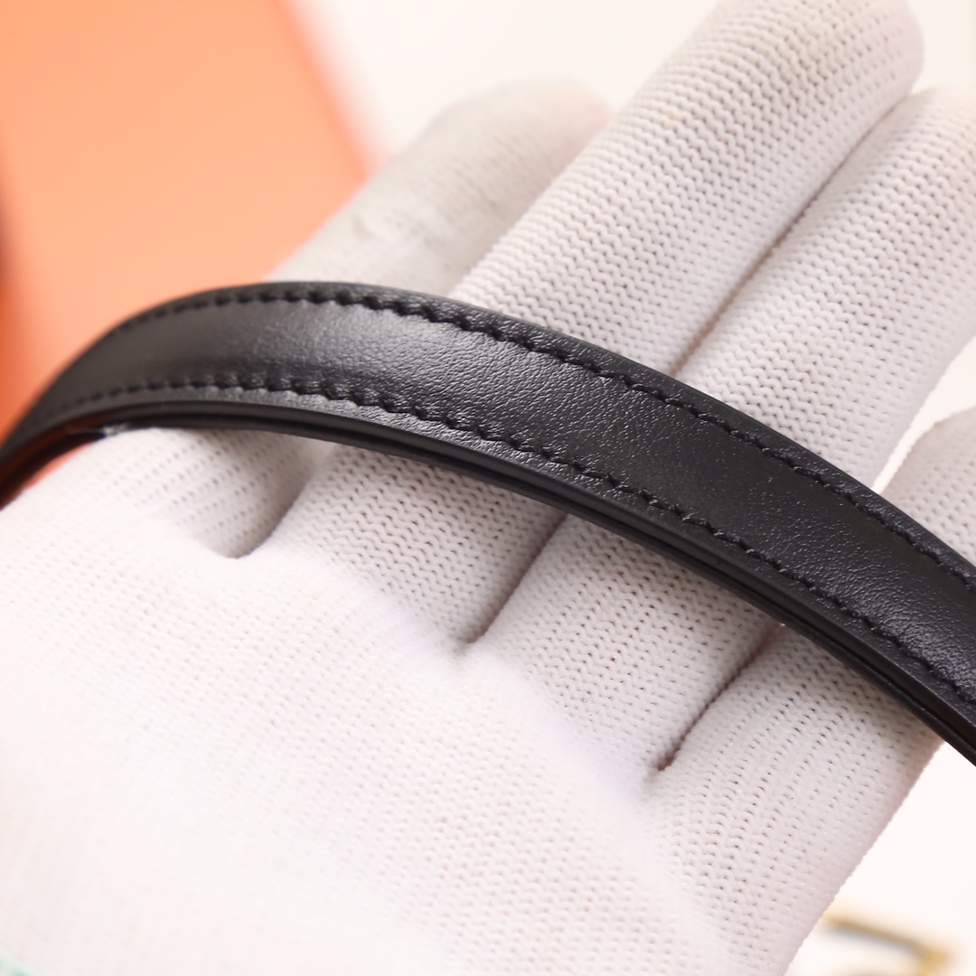 Handbags SAINT LAURENT 710318 size 19X11.5x4.5 cm - vstockx