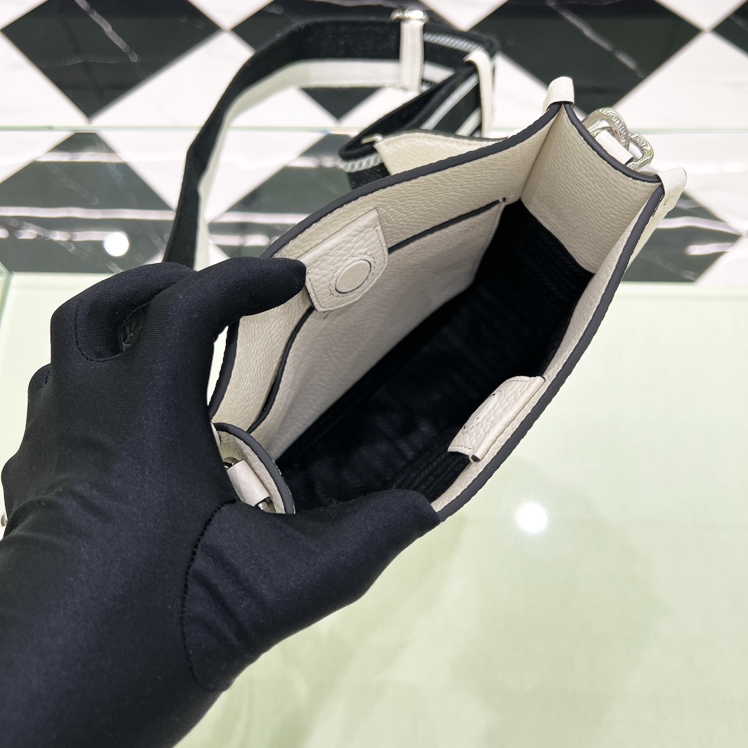 handbags prada 1BH191 size:20*19*6cm - vstockx