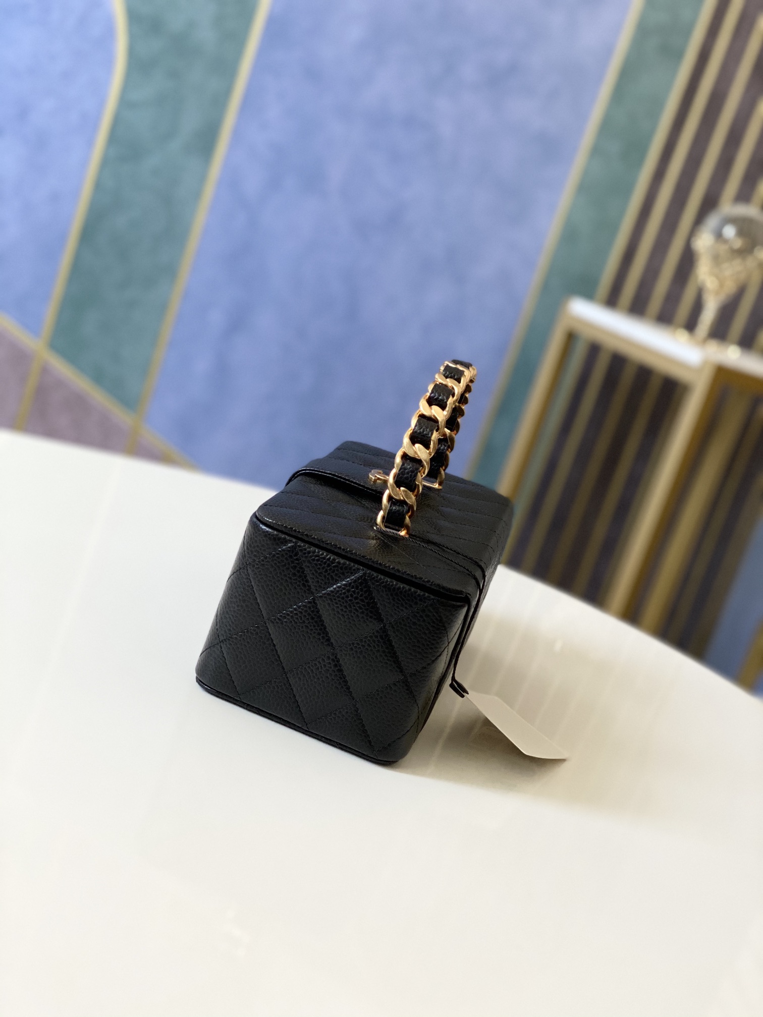 Handbag chanel 01919 size 22 10 8.5 cm - vstockx