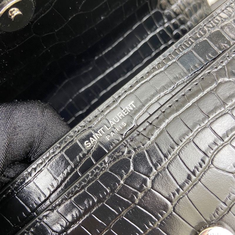 Handbags SAINT LAURENT 442906 size 22x8x16 cm - vstockx