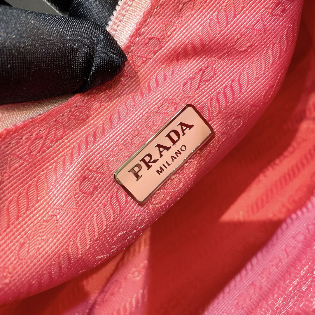 handbags prada Hobo 1NE515 （re-edition2000 ?Size:22*17*6 - vstockx