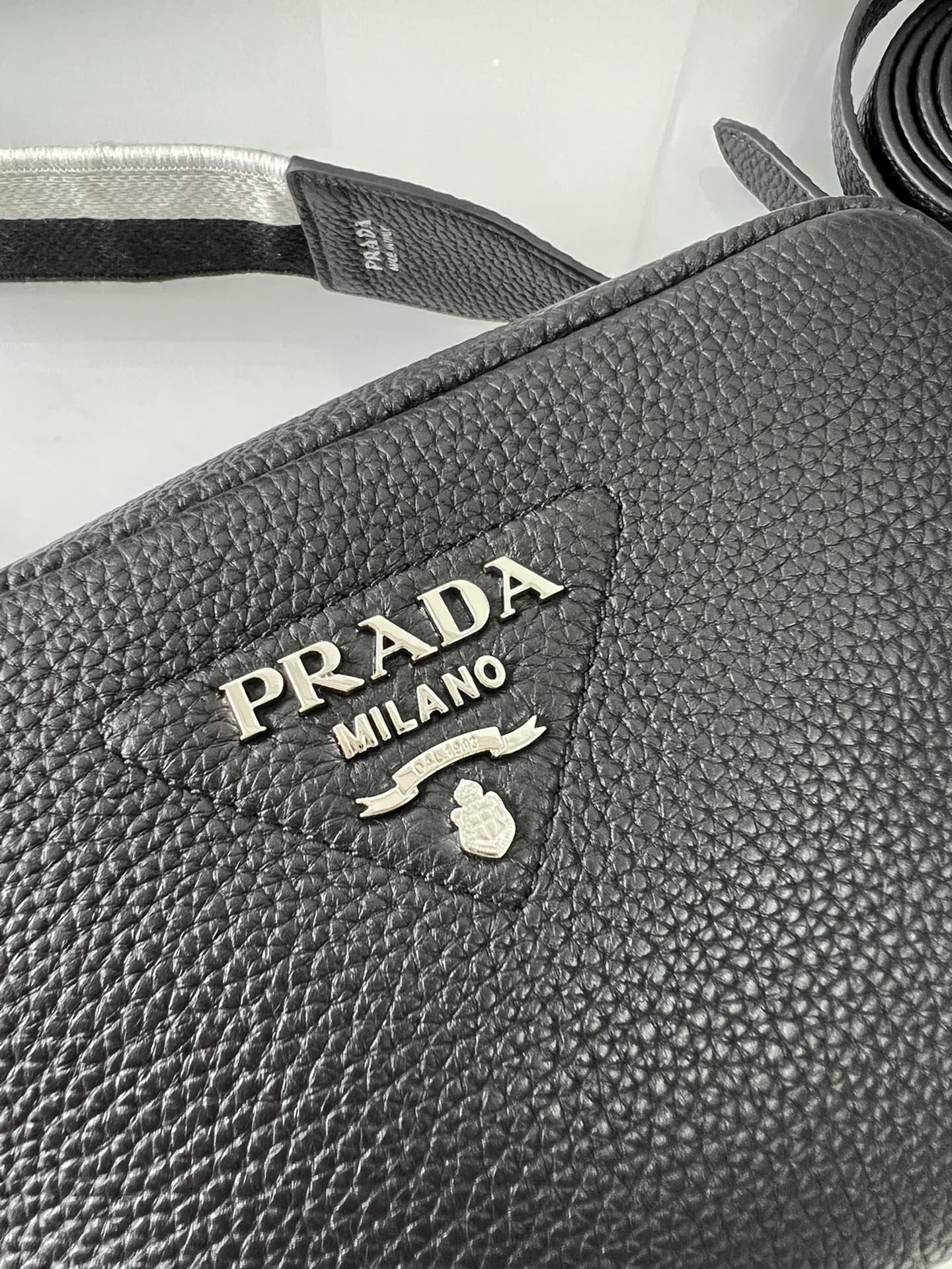 handbags prada 1BH192 19*12*6 - vstockx