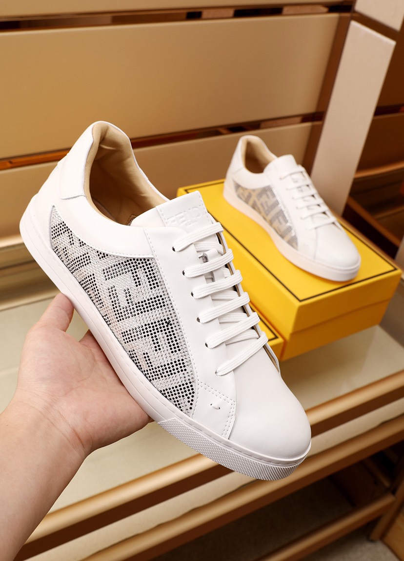 Fendi Low Top Sneakers 12 - vstockx