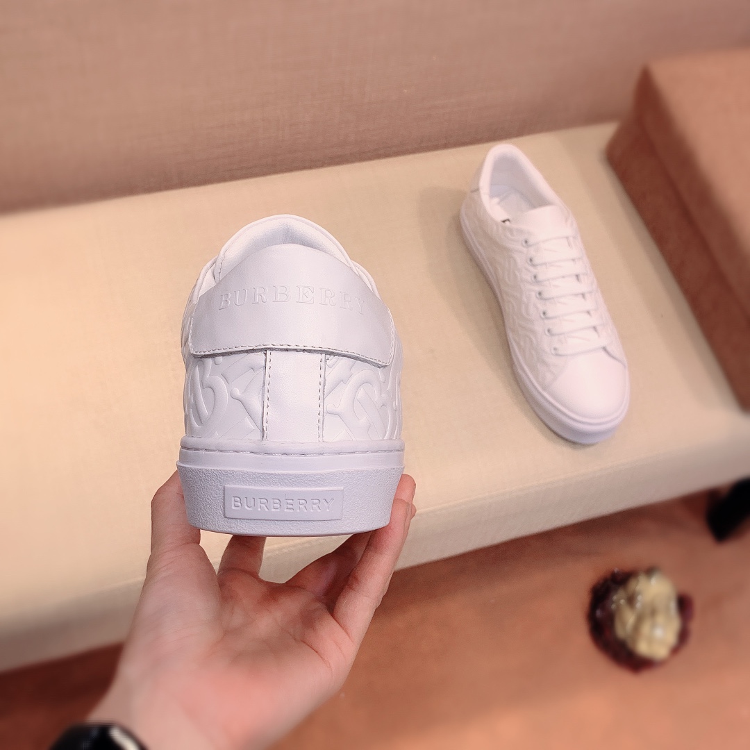 Burberry Perforated Check Sneaker 27 - vstockx