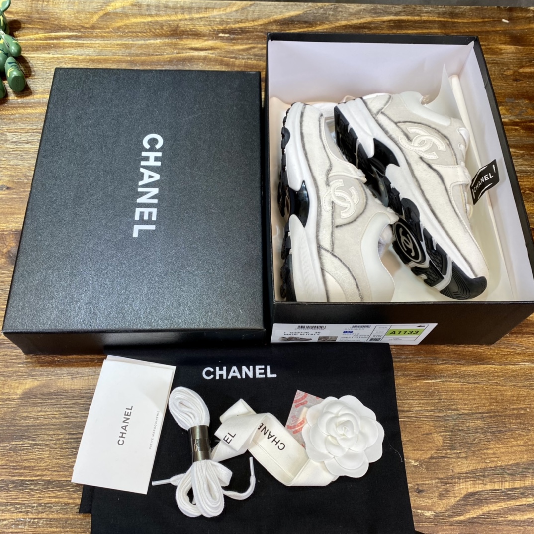 Chanel Fabric & Suede Calfskin Low Top Sneaker 42 - vstockx