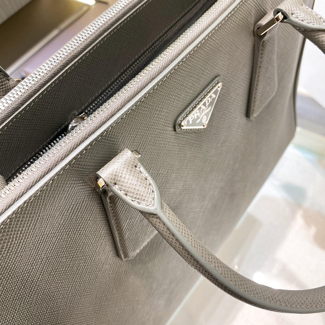 handbags prada 2VG061 size ?9*29*9cm - vstockx