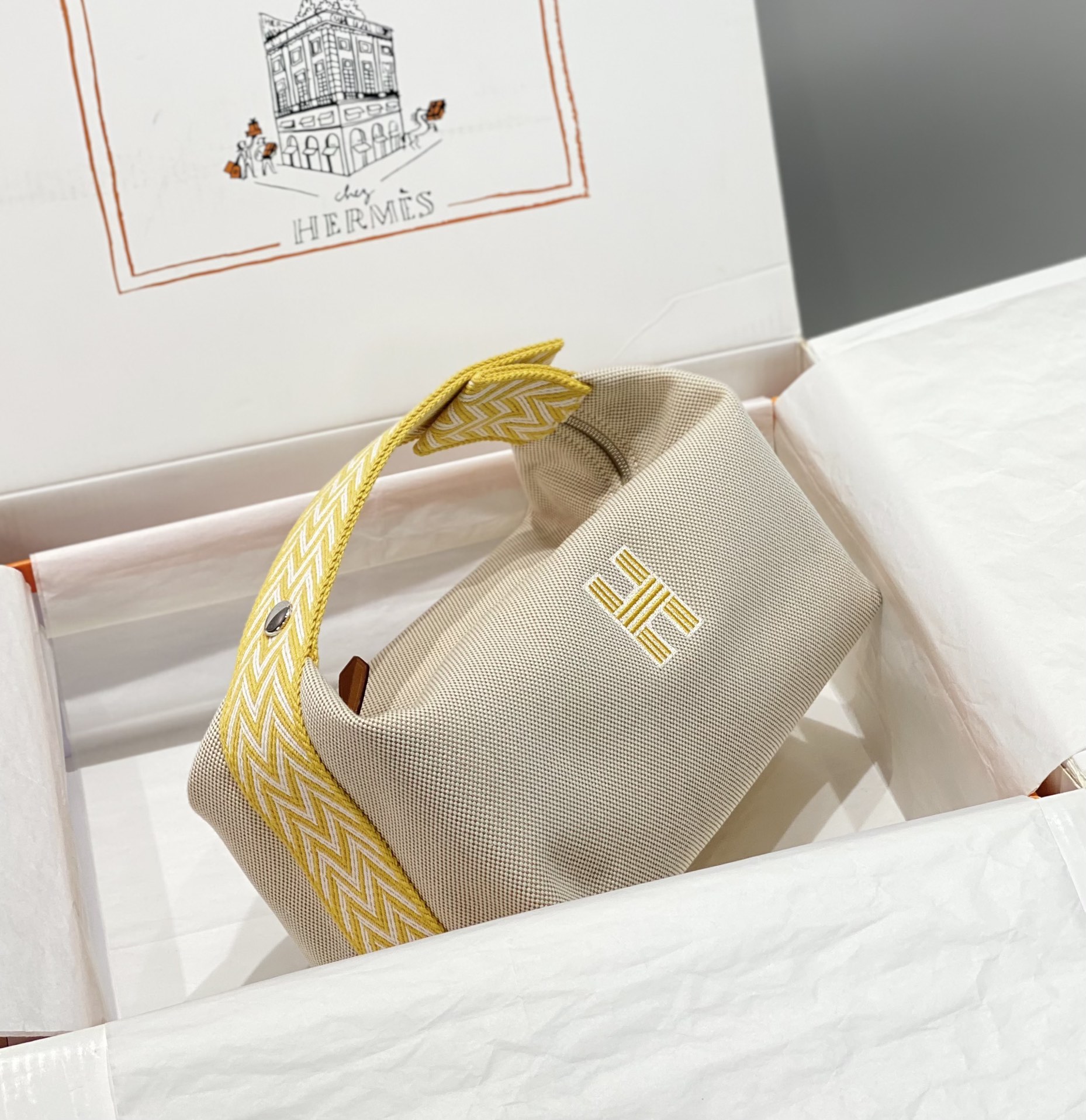 Handbags Hermes  -- size:25*21*14 cm - vstockx