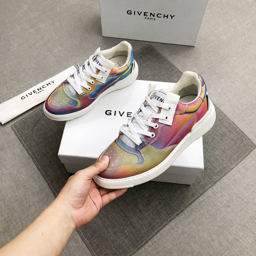 Givenchy Wing Sneakers 1 - vstockx