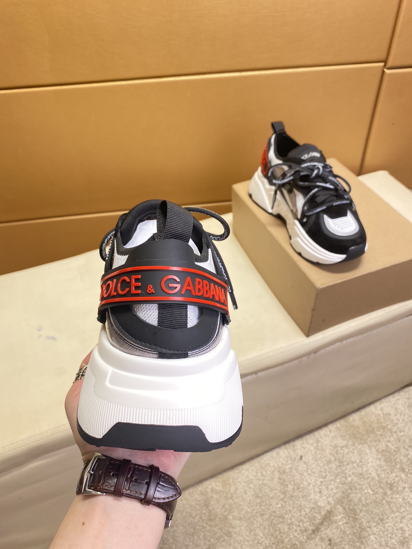 Dolce & Gabbana Low Tops Sneakers 86 - vstockx