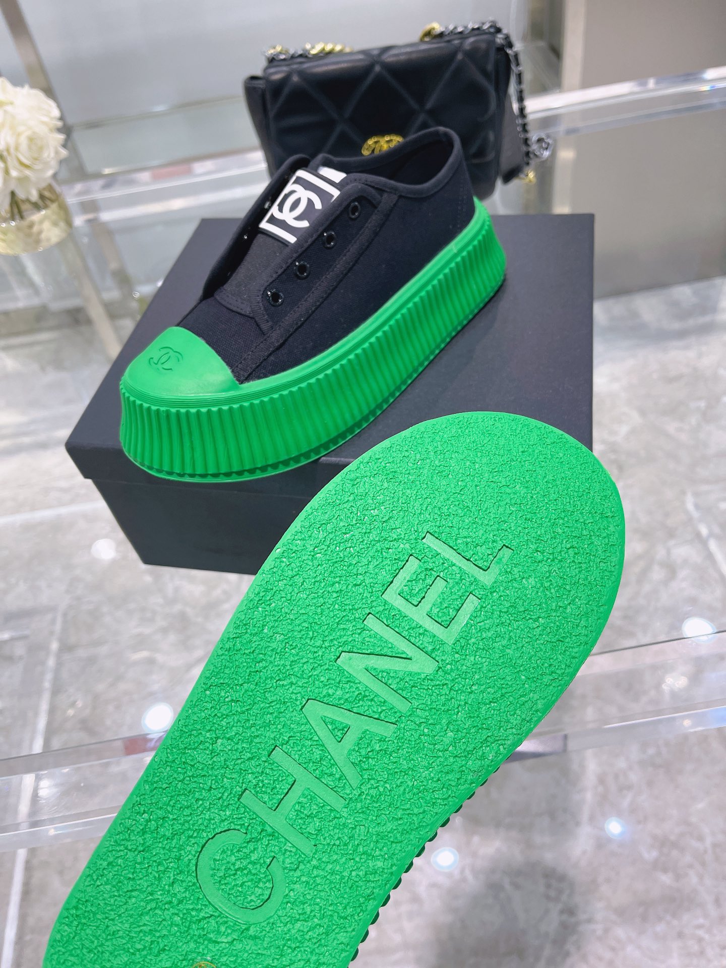 Chanel Platform Sneaker 14 - vstockx