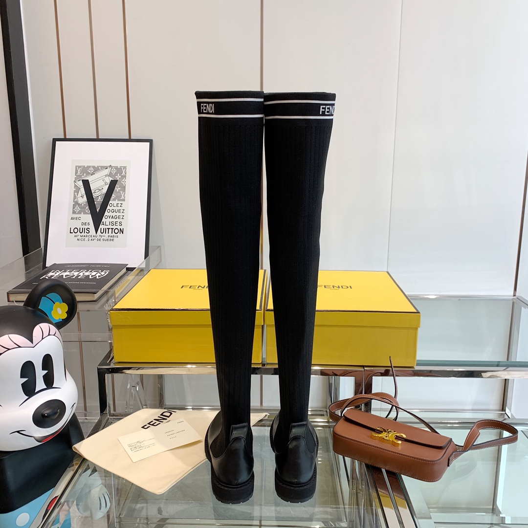 Fendi Boots 9 - vstockx