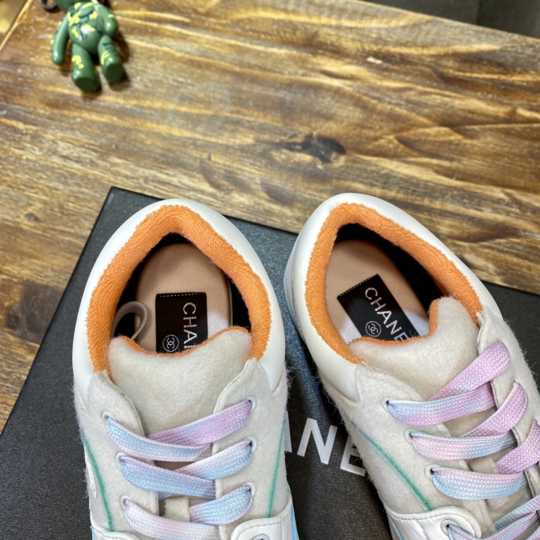 Chanel Fabric & Suede Calfskin Low Top Sneaker 40 - vstockx