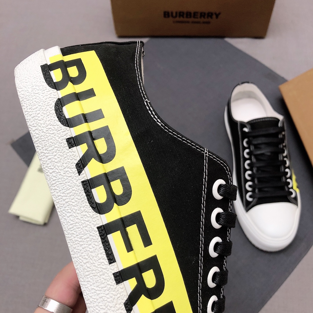 Burberry Perforated Check Sneaker 14 - vstockx