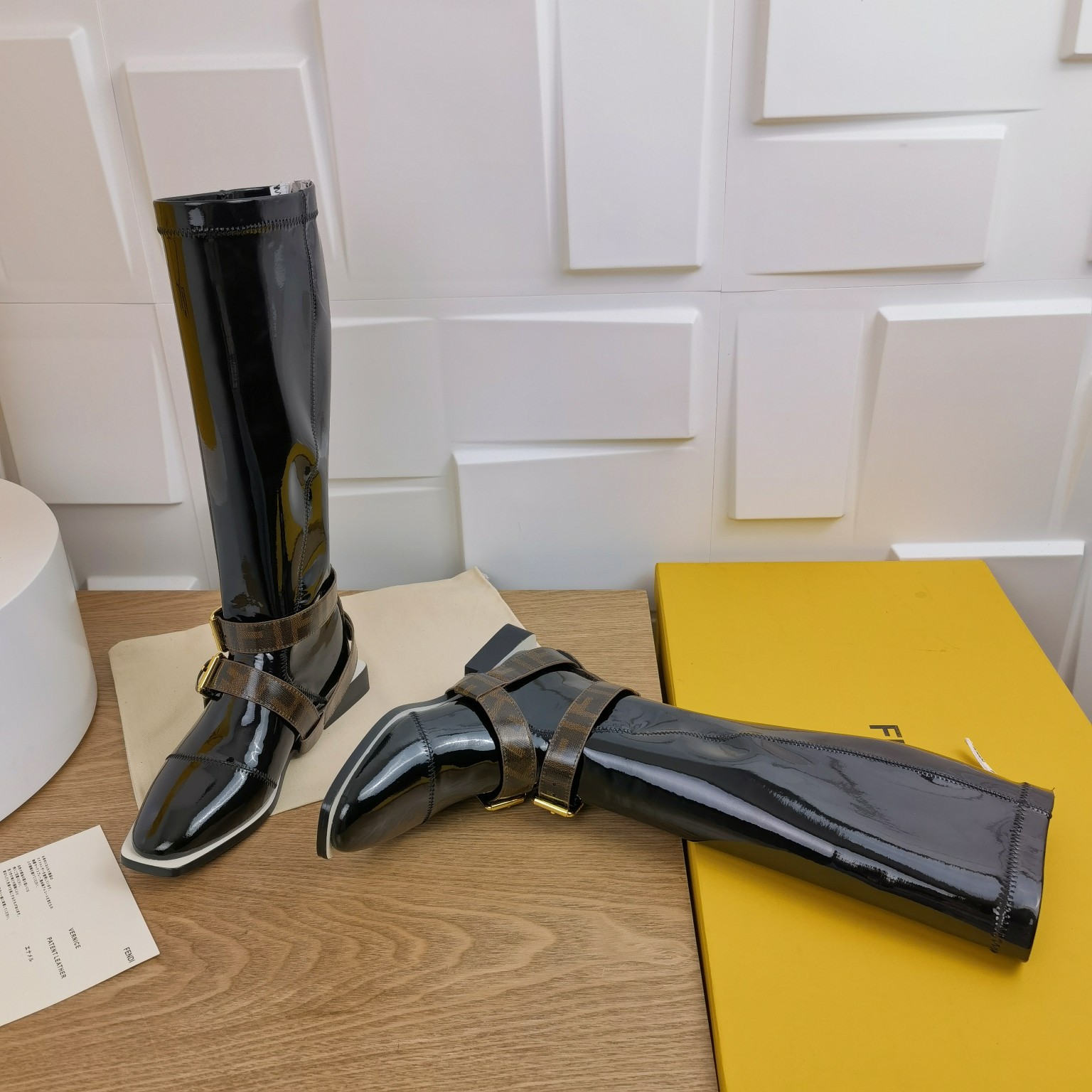 Fendi Boots 4 - vstockx