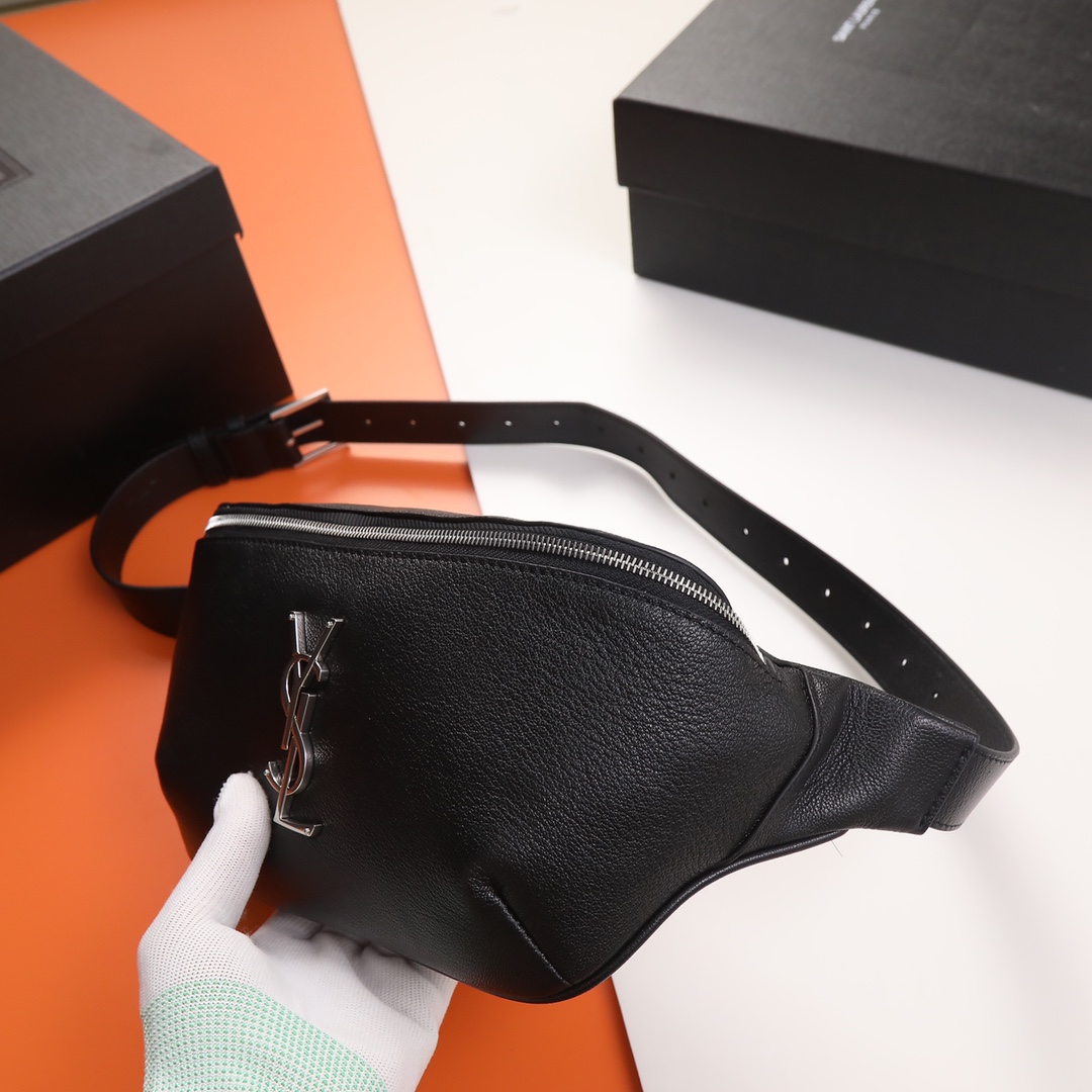 Handbags SAINT LAURENT 569737 size 25  14  3.5 cm - vstockx