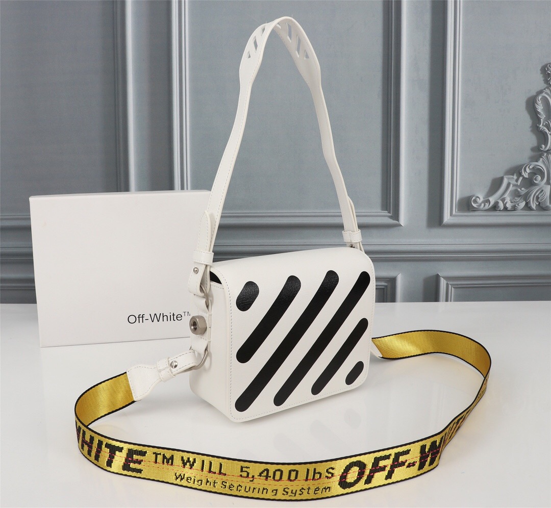 handbags OFF-White 533  4338650  size:18*16*9cm - vstockx