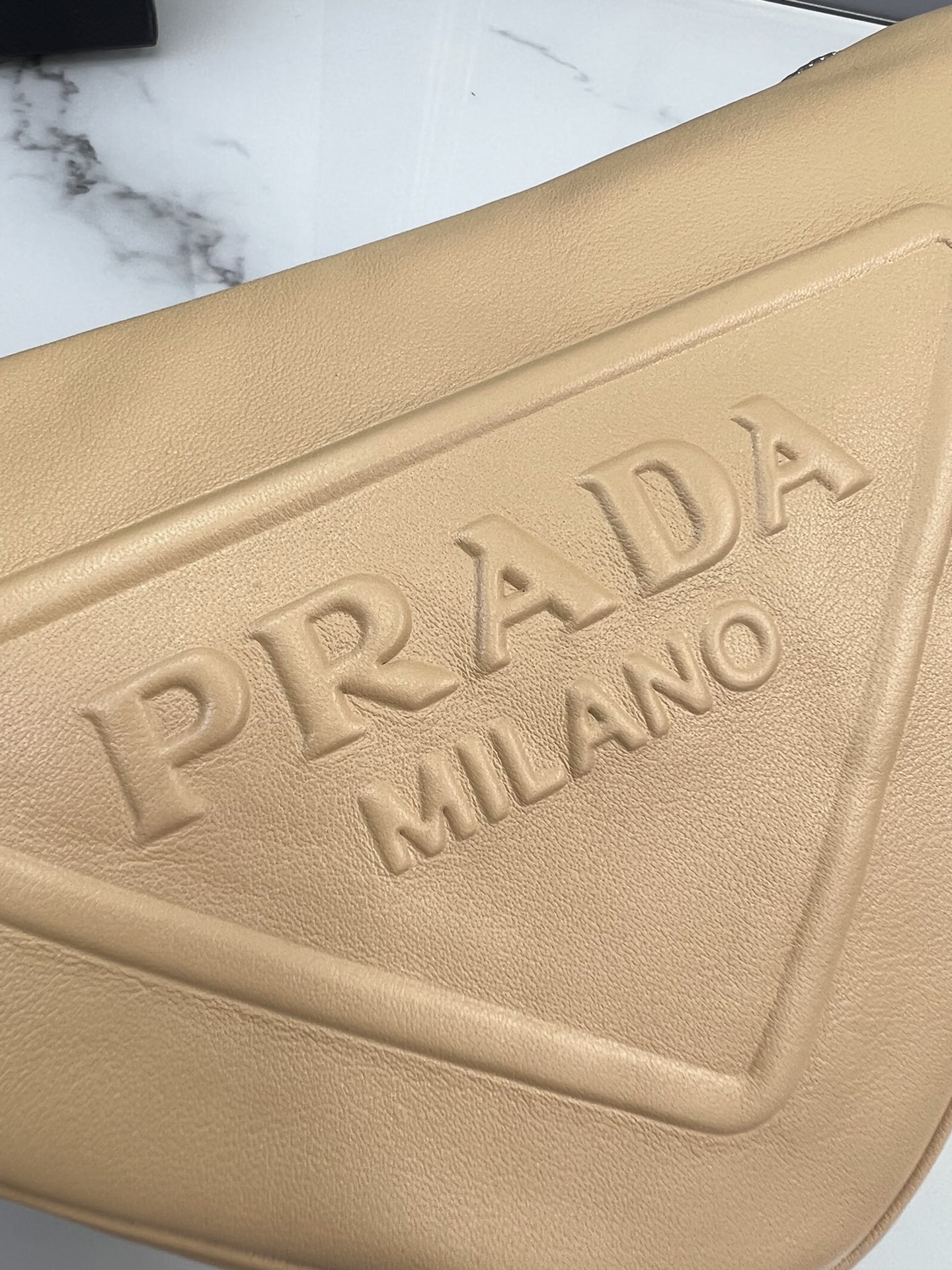 handbags prada 1BH190 26*14*12 - vstockx