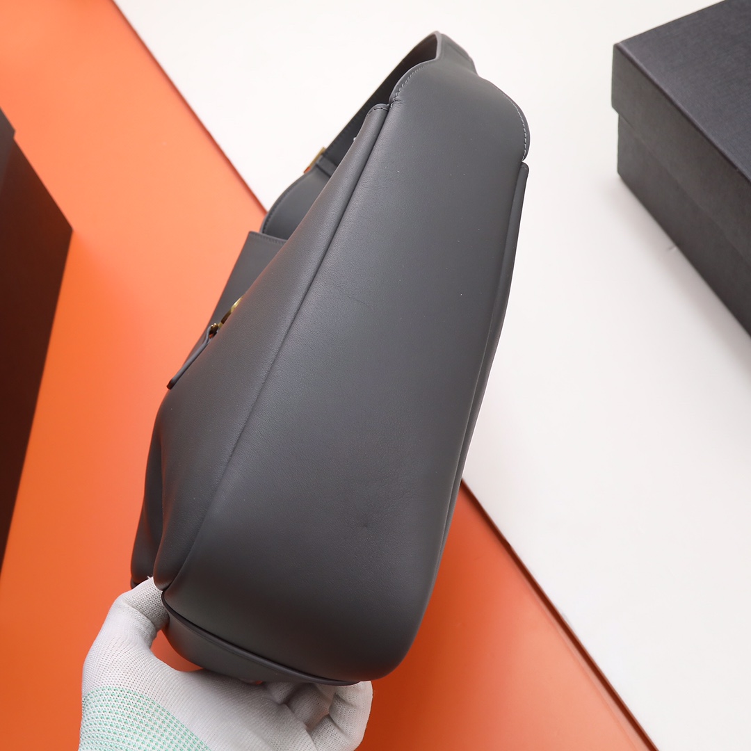 Handbags SAINT LAURENT 657230 size 24  24  10 cm - vstockx